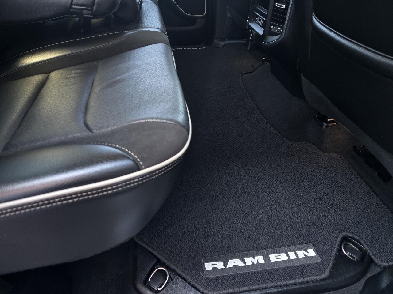 RAM 1500 Laramie 4x4 Crew Cab 5'7" Box 2019