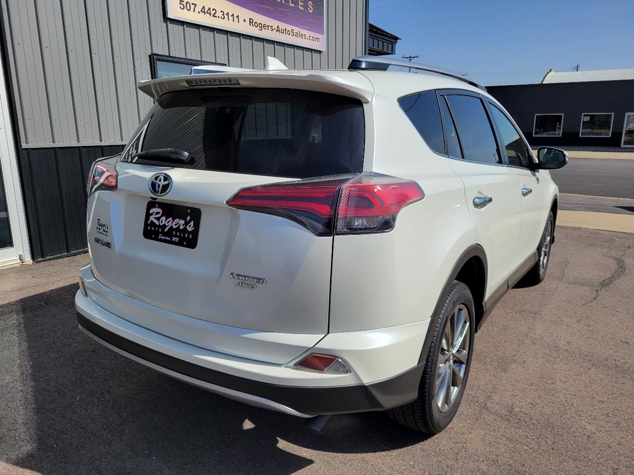 Toyota RAV4 Limited AWD (Natl) 2018