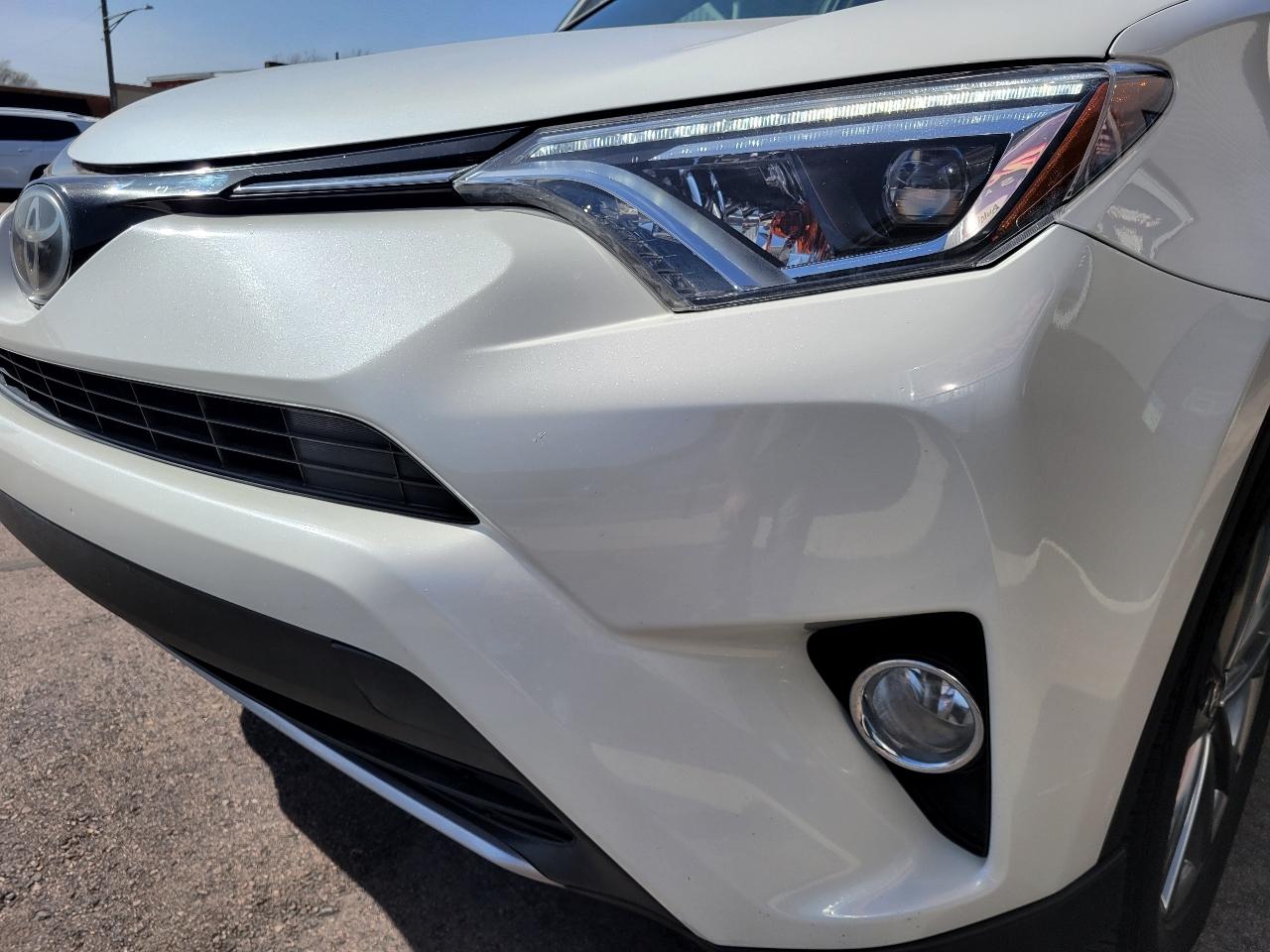 Toyota RAV4 Limited AWD (Natl) 2018