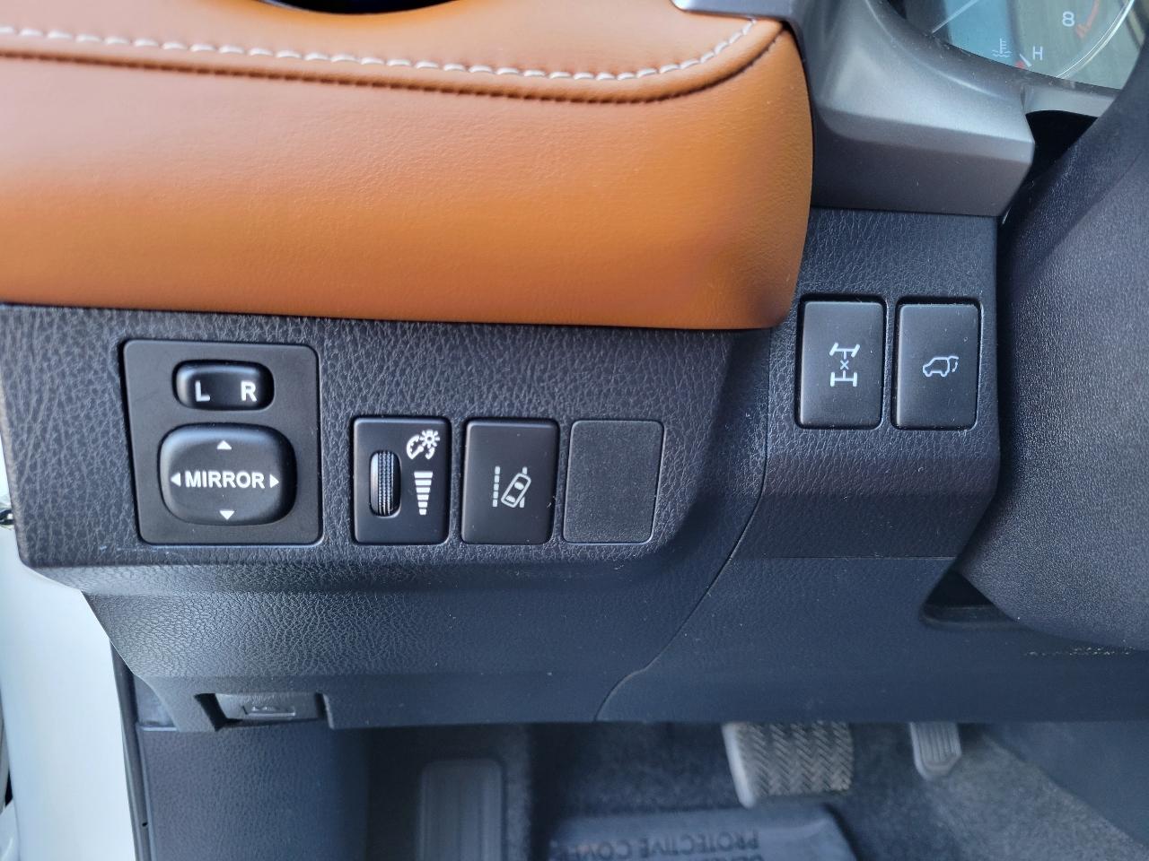 Toyota RAV4 Limited AWD (Natl) 2018