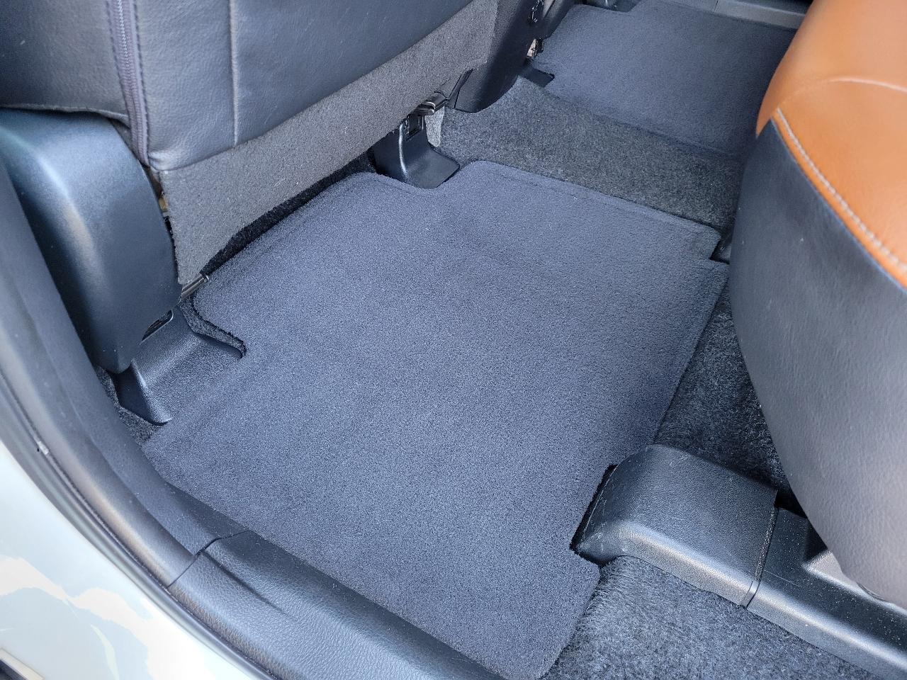 Toyota RAV4 Limited AWD (Natl) 2018