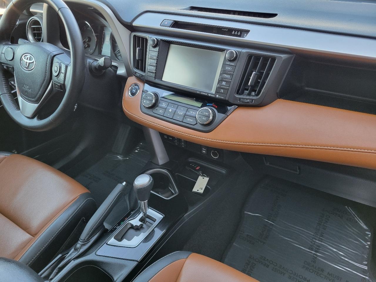 Toyota RAV4 Limited AWD (Natl) 2018