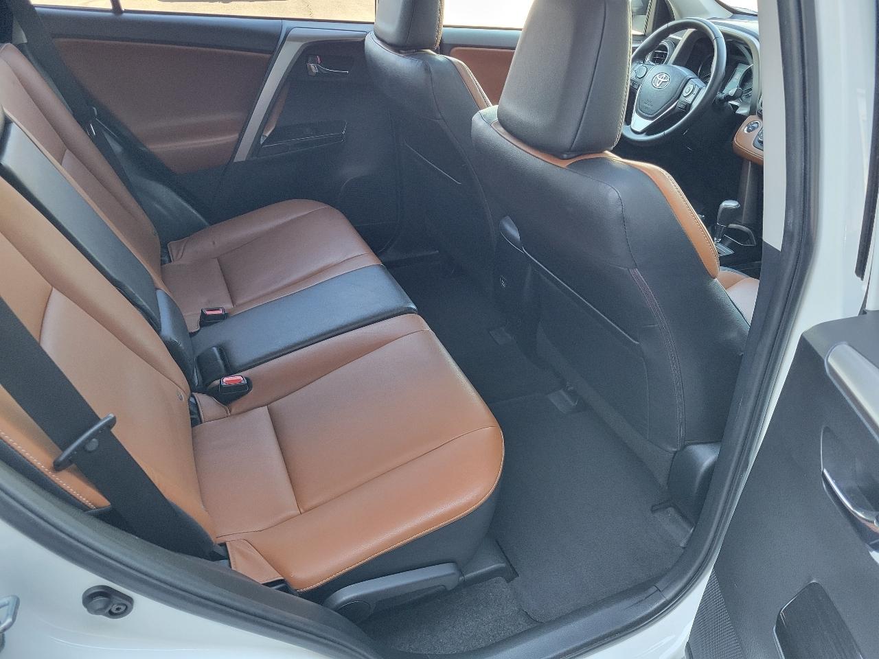 Toyota RAV4 Limited AWD (Natl) 2018