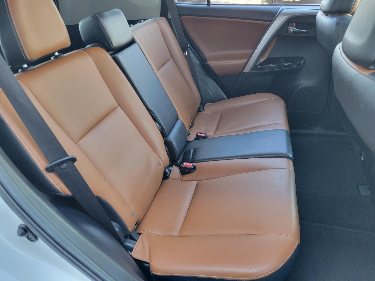 Toyota RAV4 Limited AWD (Natl) 2018