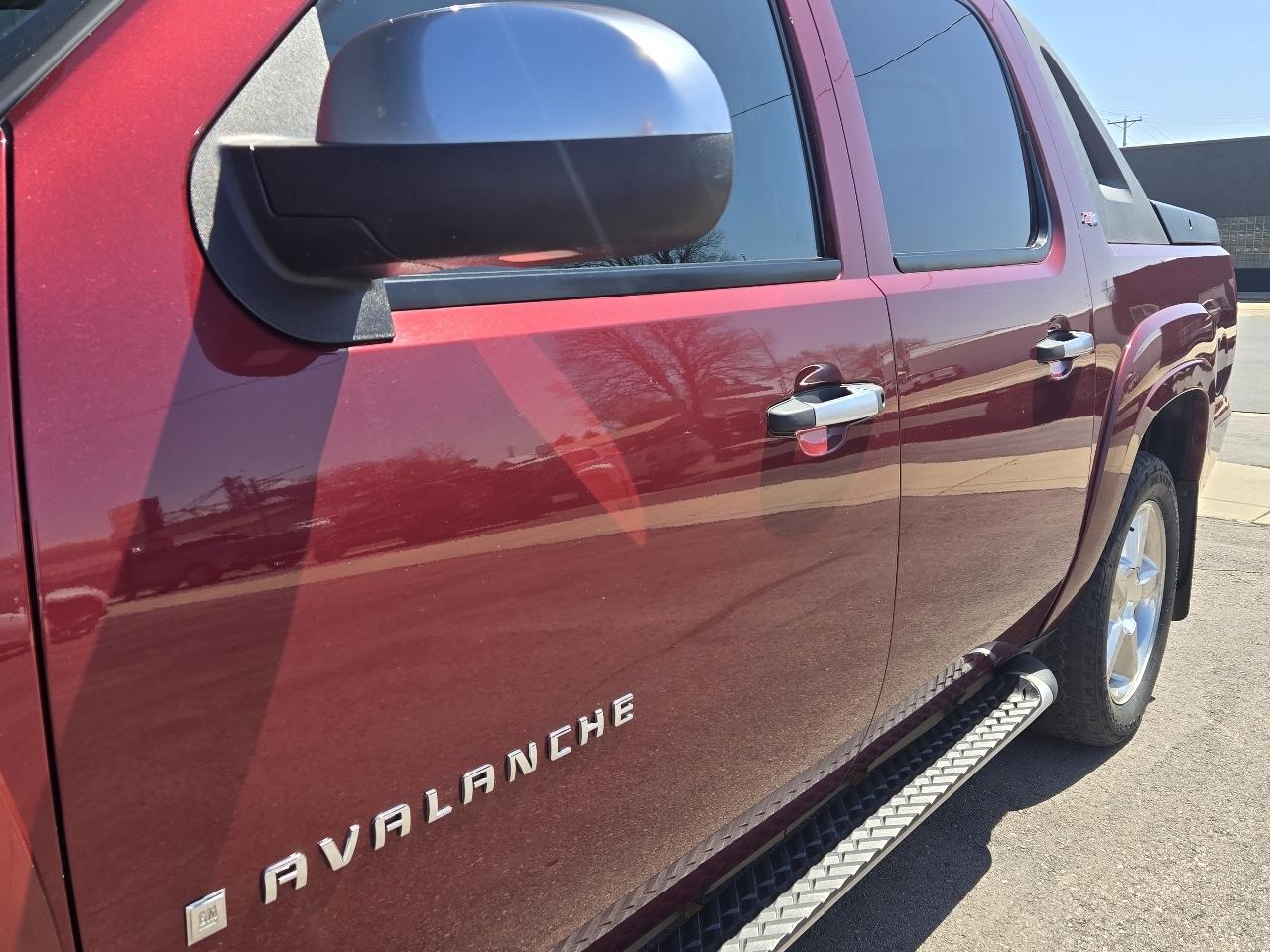 Chevrolet Avalanche 4WD Crew Cab 130" LT w/3LT 2008