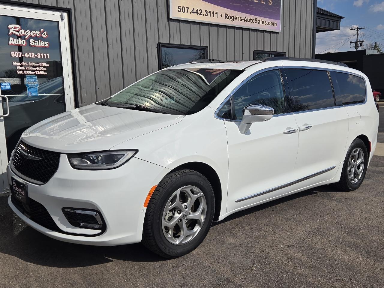 Chrysler Pacifica Limited FWD 2022