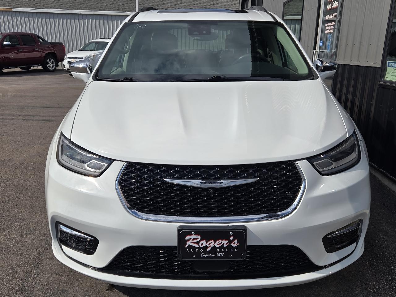 Chrysler Pacifica Limited FWD 2022