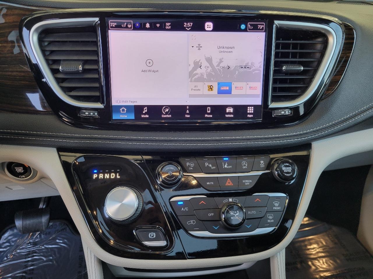 Chrysler Pacifica Limited FWD 2022