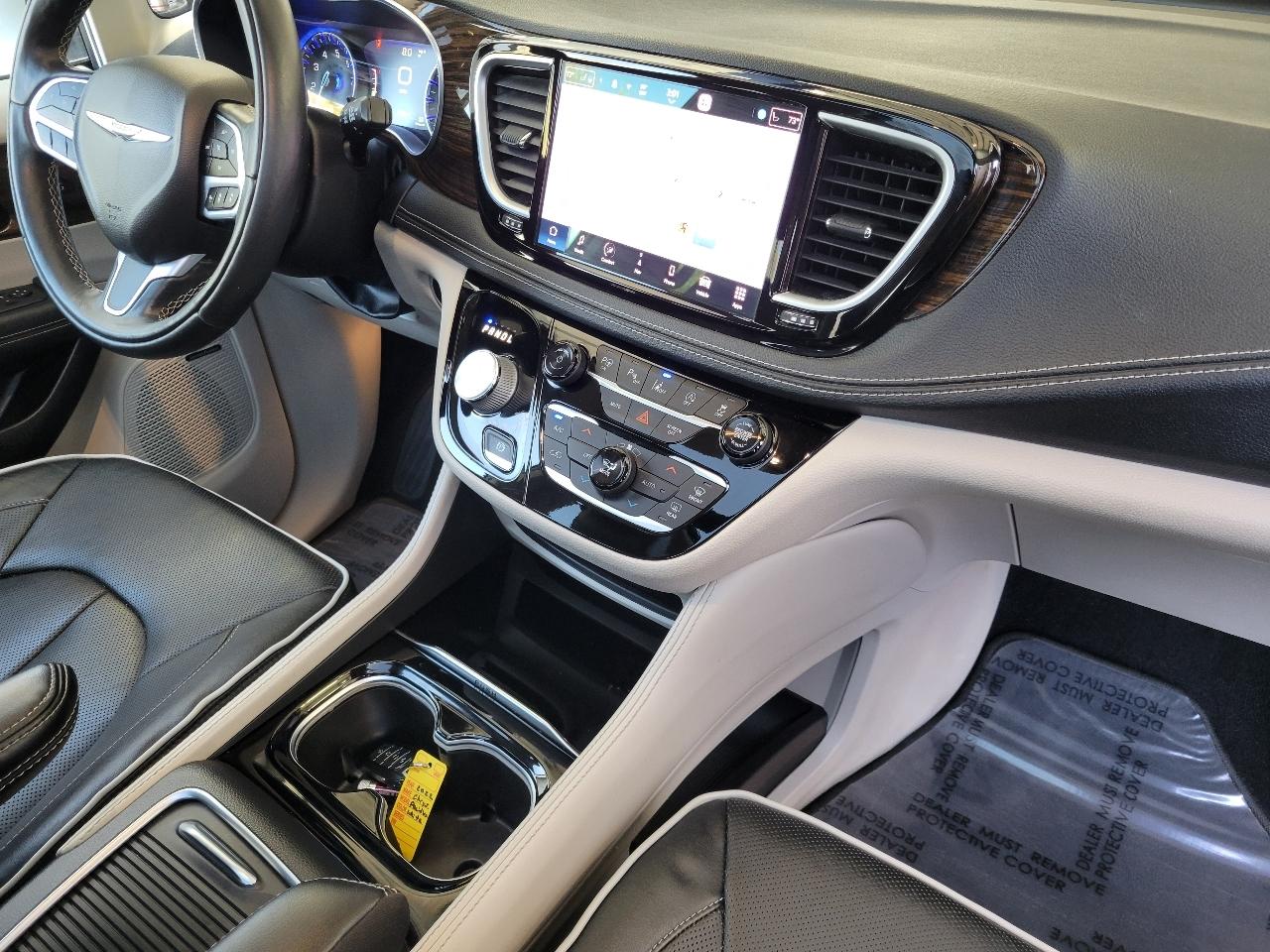 Chrysler Pacifica Limited FWD 2022