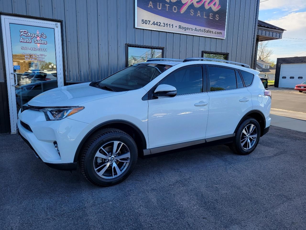 Toyota RAV4 AWD XLE 2018