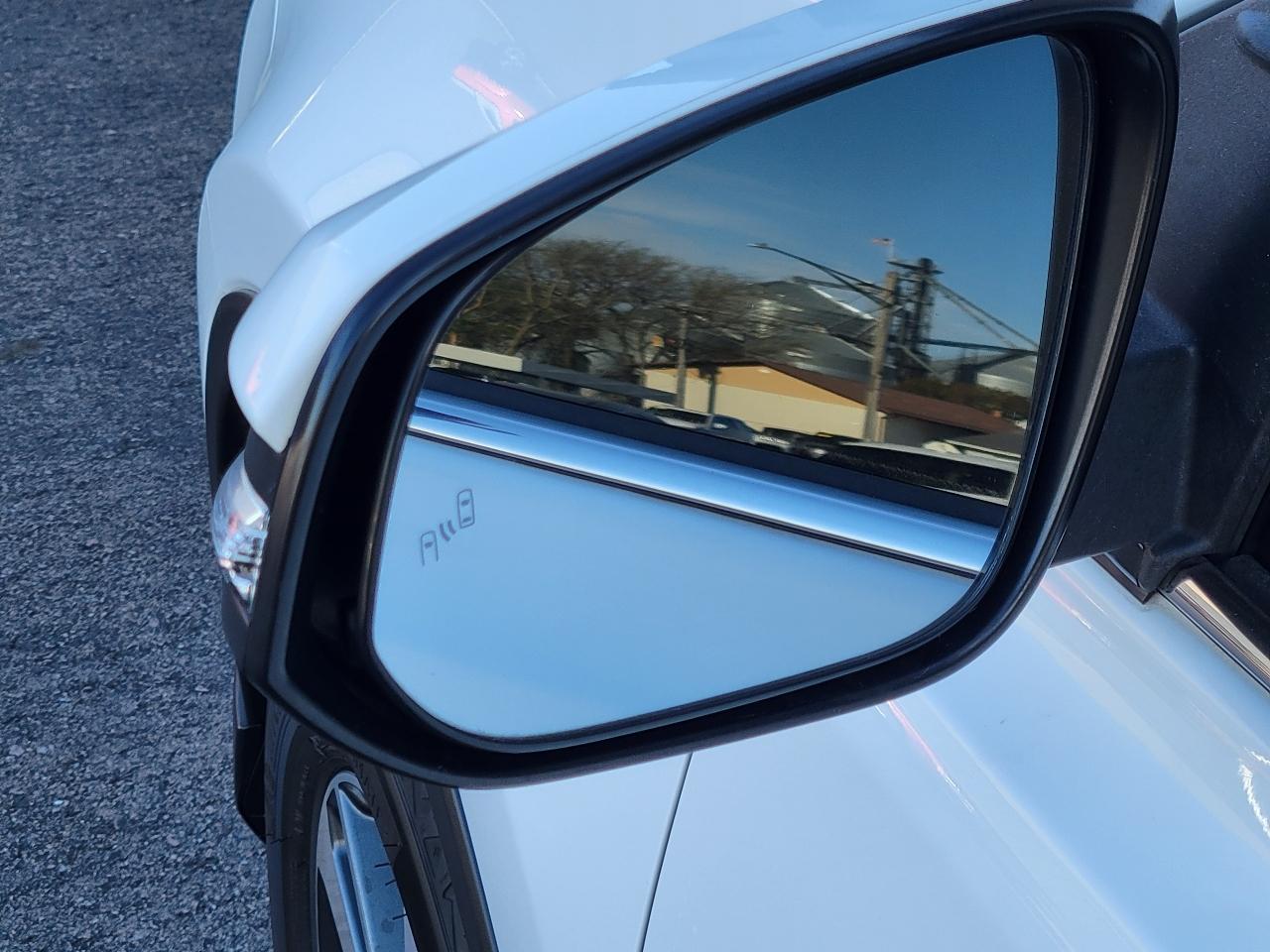 Toyota RAV4 AWD XLE 2018