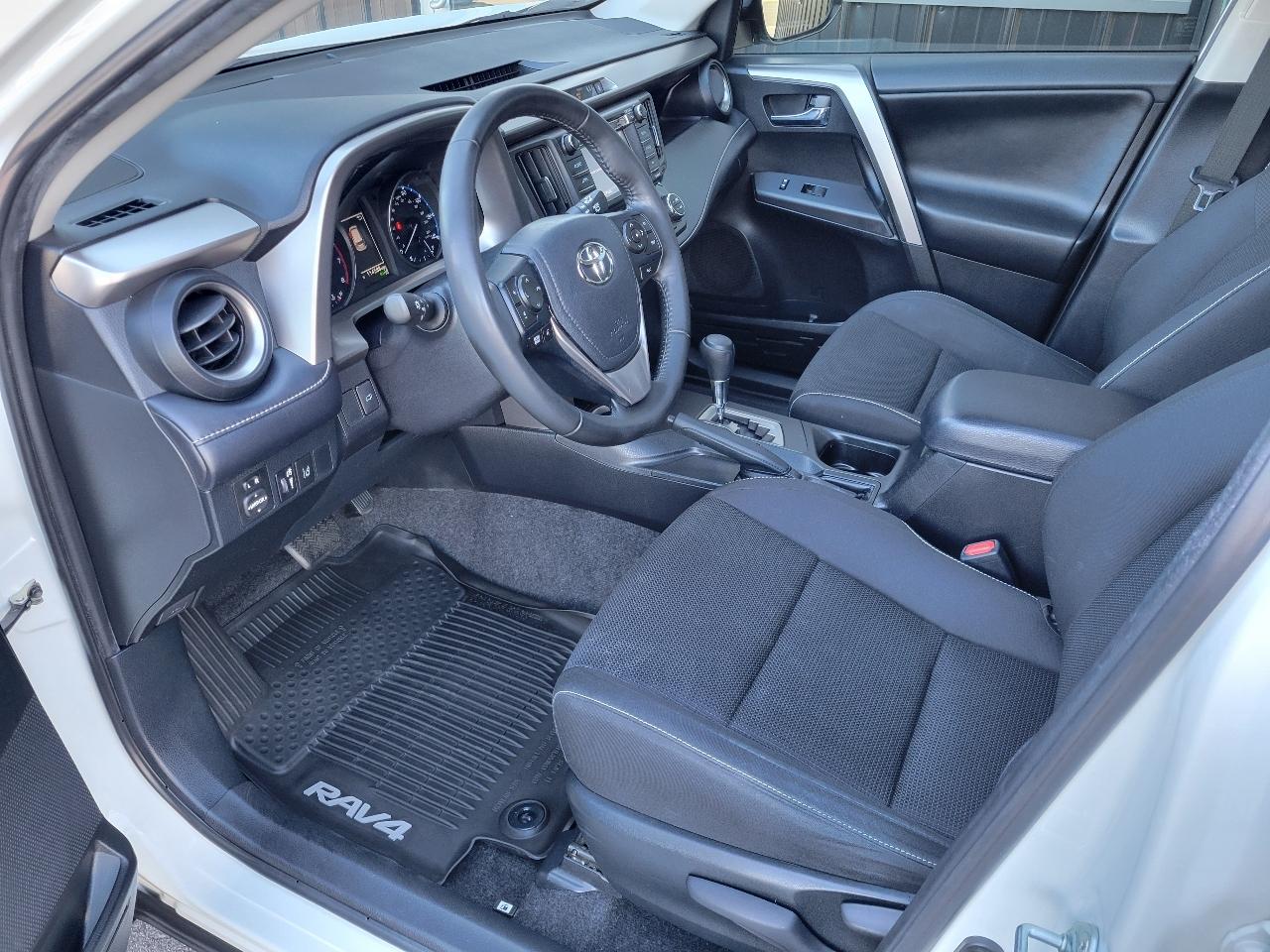 Toyota RAV4 AWD XLE 2018