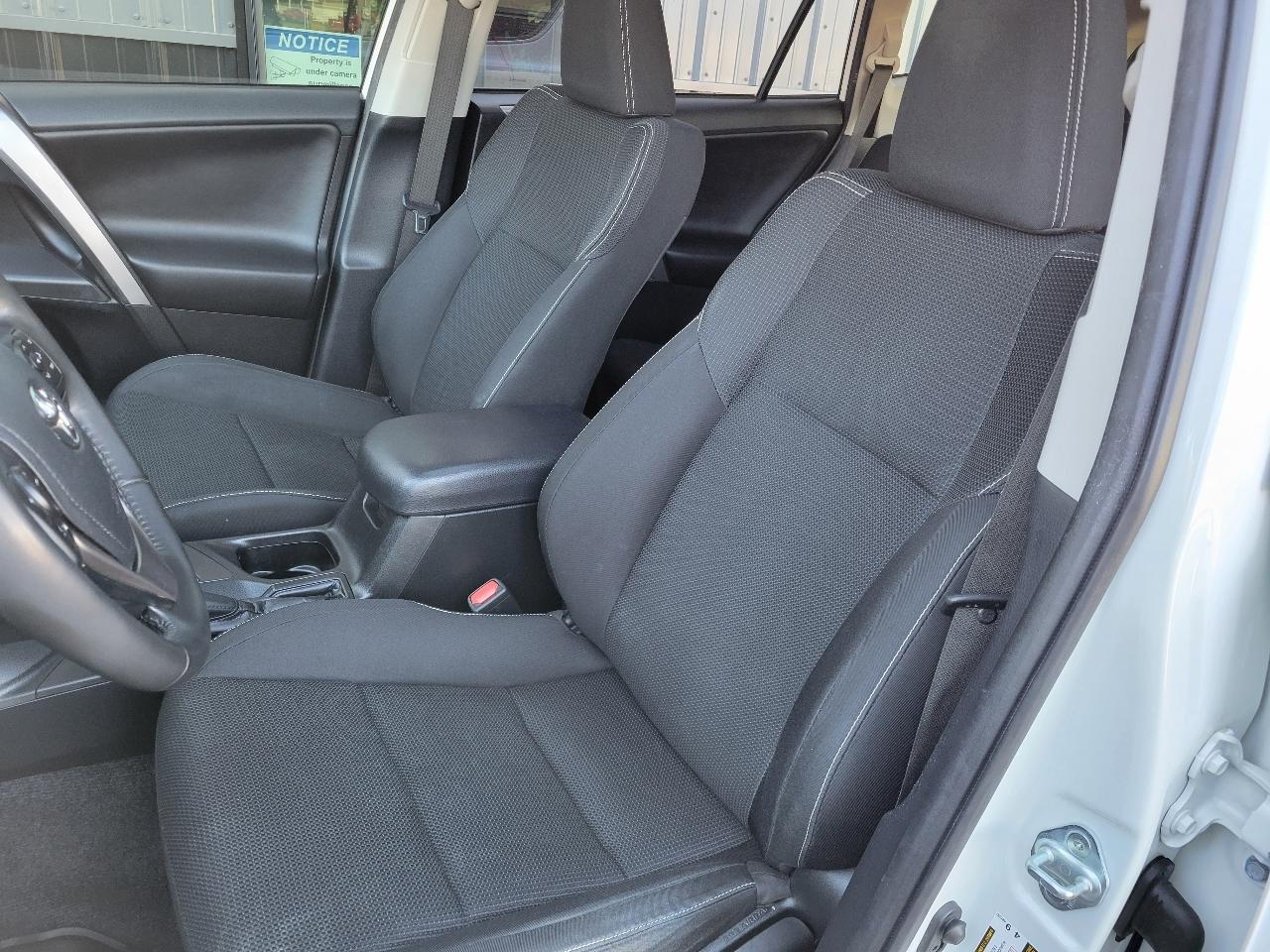 Toyota RAV4 AWD XLE 2018