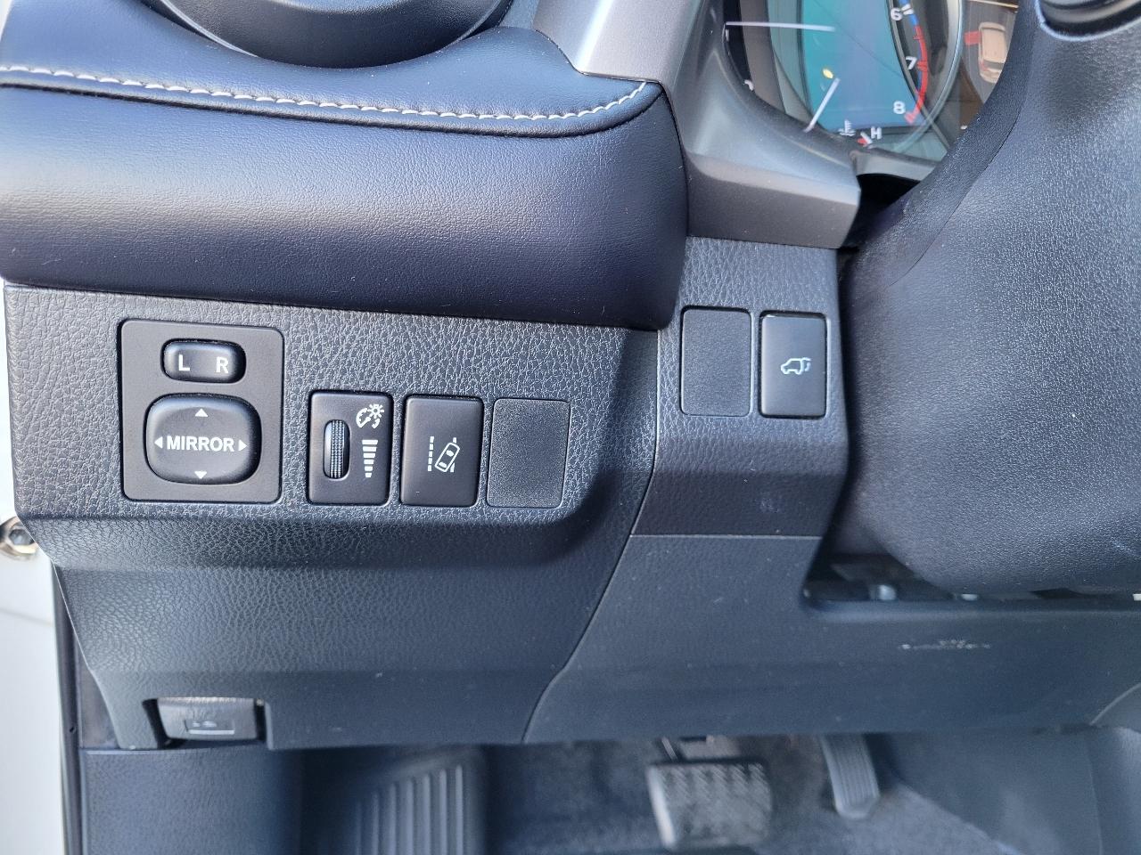 Toyota RAV4 AWD XLE 2018