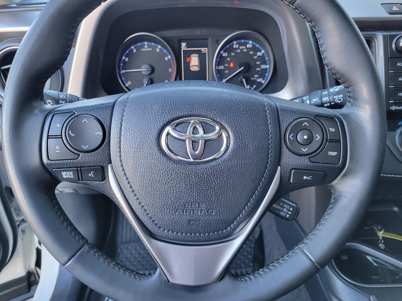 Toyota RAV4 AWD XLE 2018
