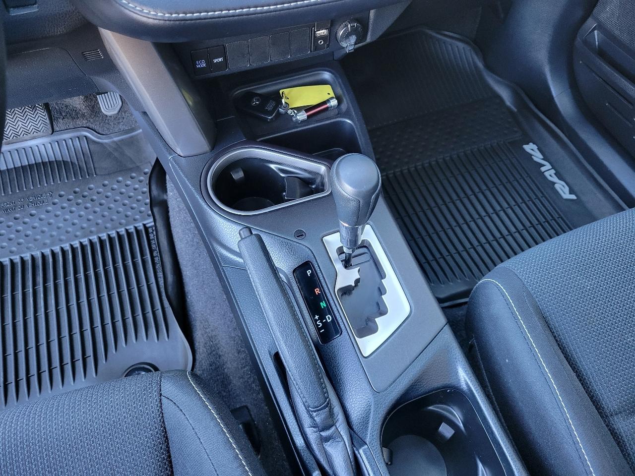 Toyota RAV4 AWD XLE 2018