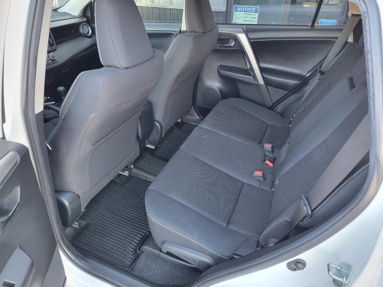 Toyota RAV4 AWD XLE 2018