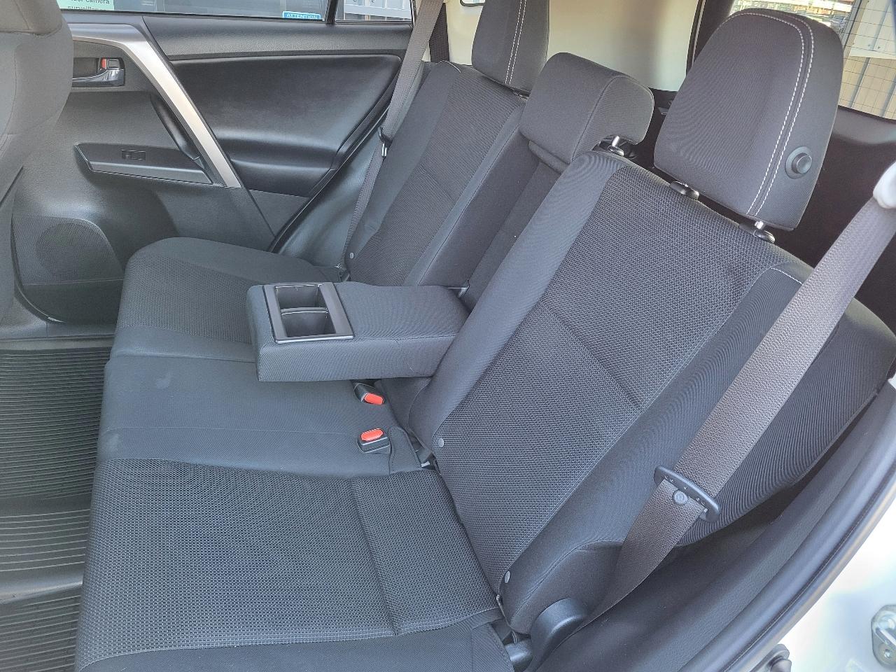 Toyota RAV4 AWD XLE 2018