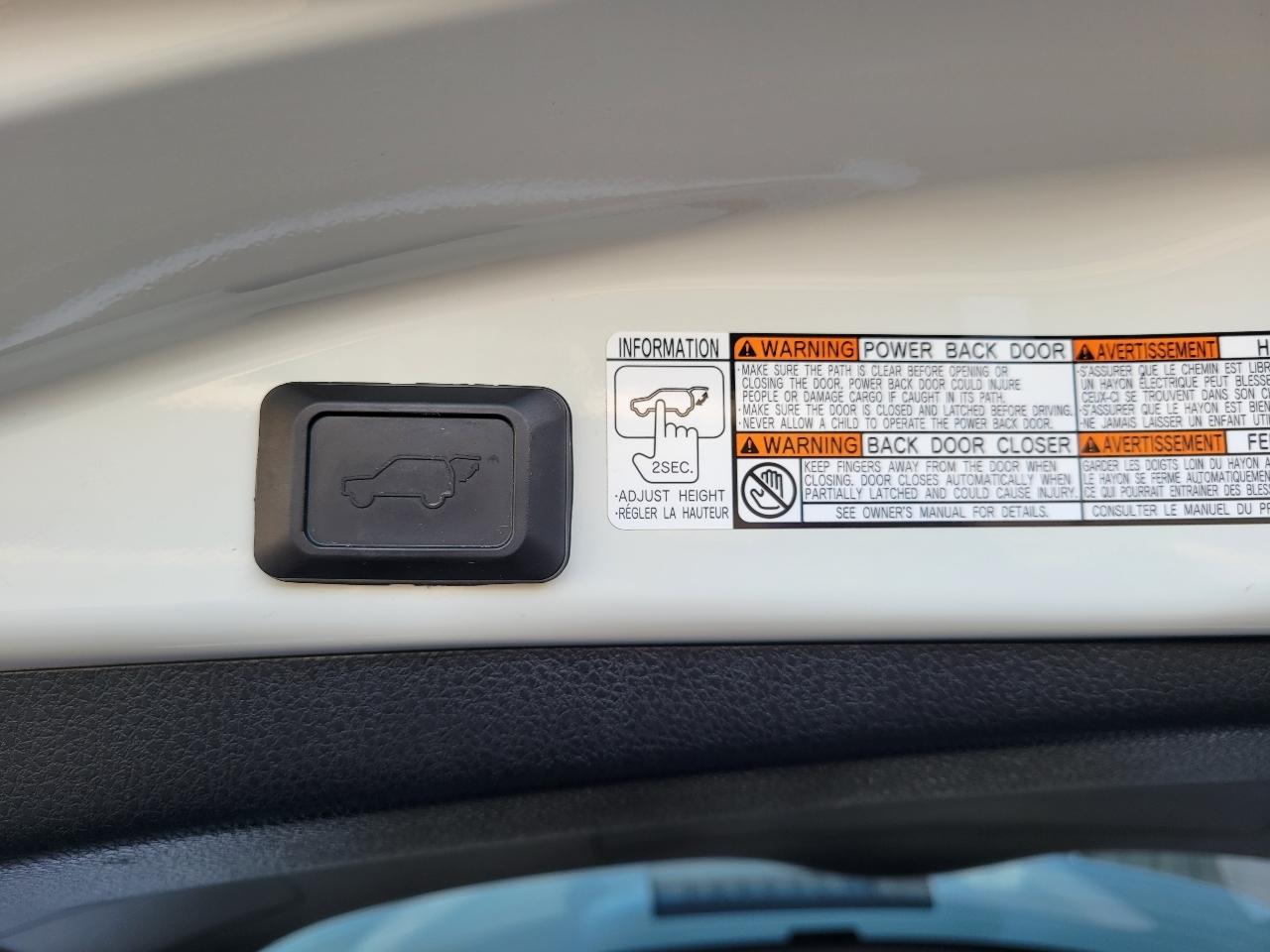 Toyota RAV4 AWD XLE 2018