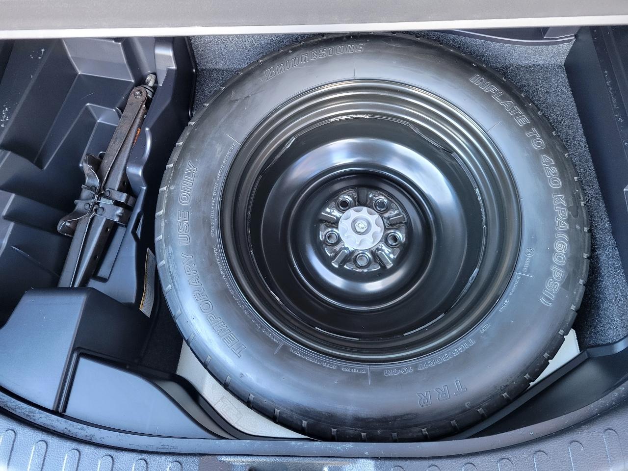 Toyota RAV4 AWD XLE 2018