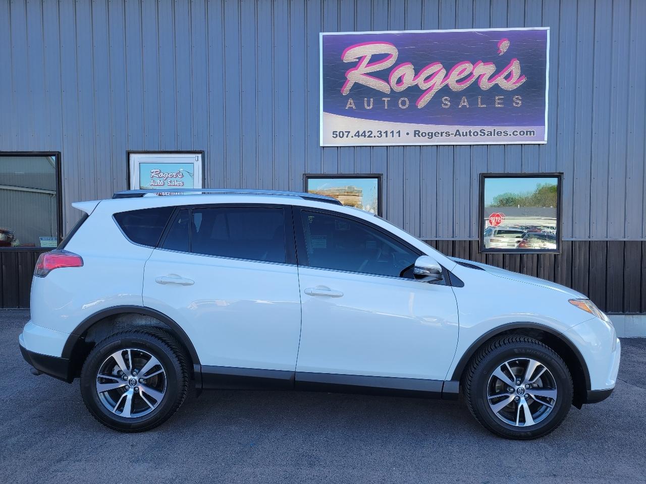 Toyota RAV4 AWD XLE 2018