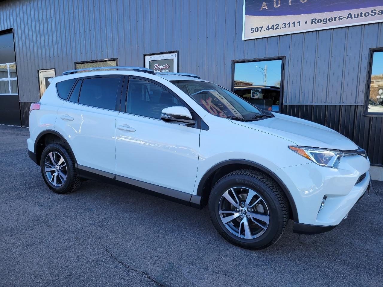 Toyota RAV4 AWD XLE 2018