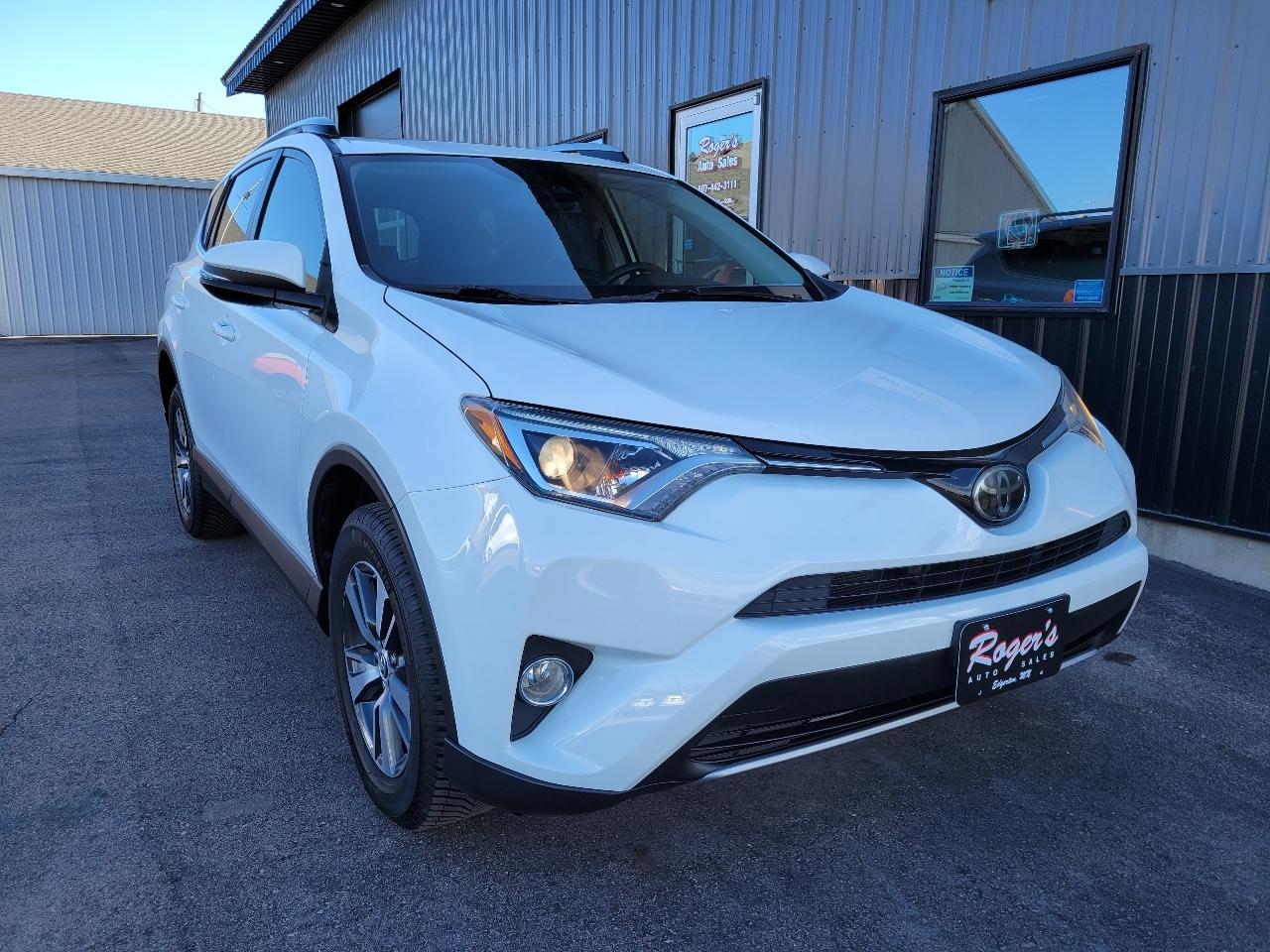 Toyota RAV4 AWD XLE 2018