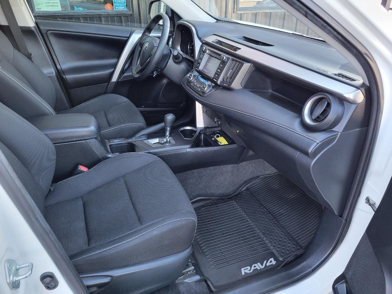 Toyota RAV4 AWD XLE 2018