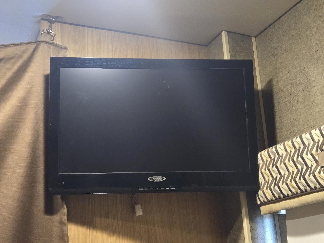 Winnebago Navion  2013