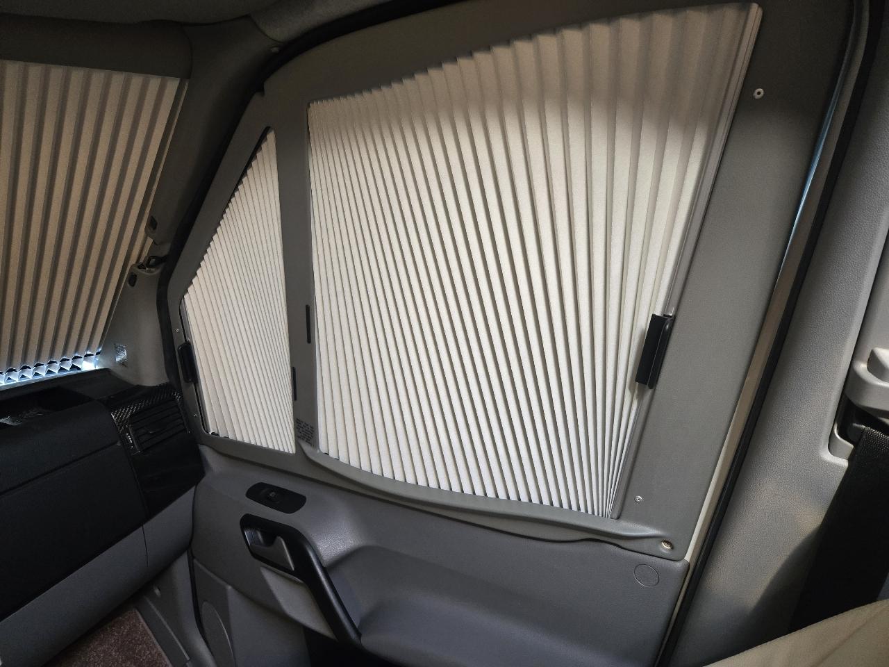 Winnebago Navion  2013