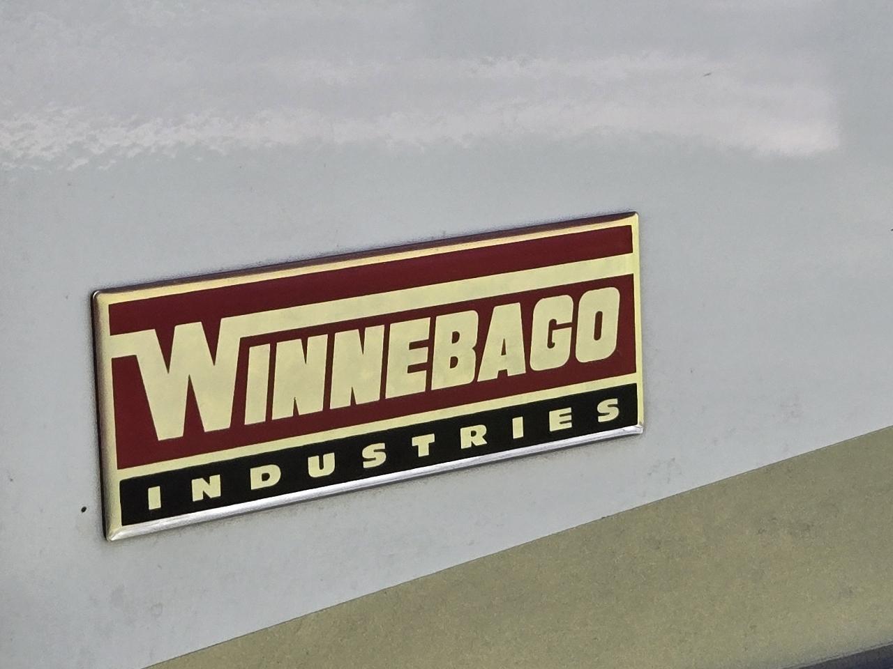 Winnebago Navion  2013