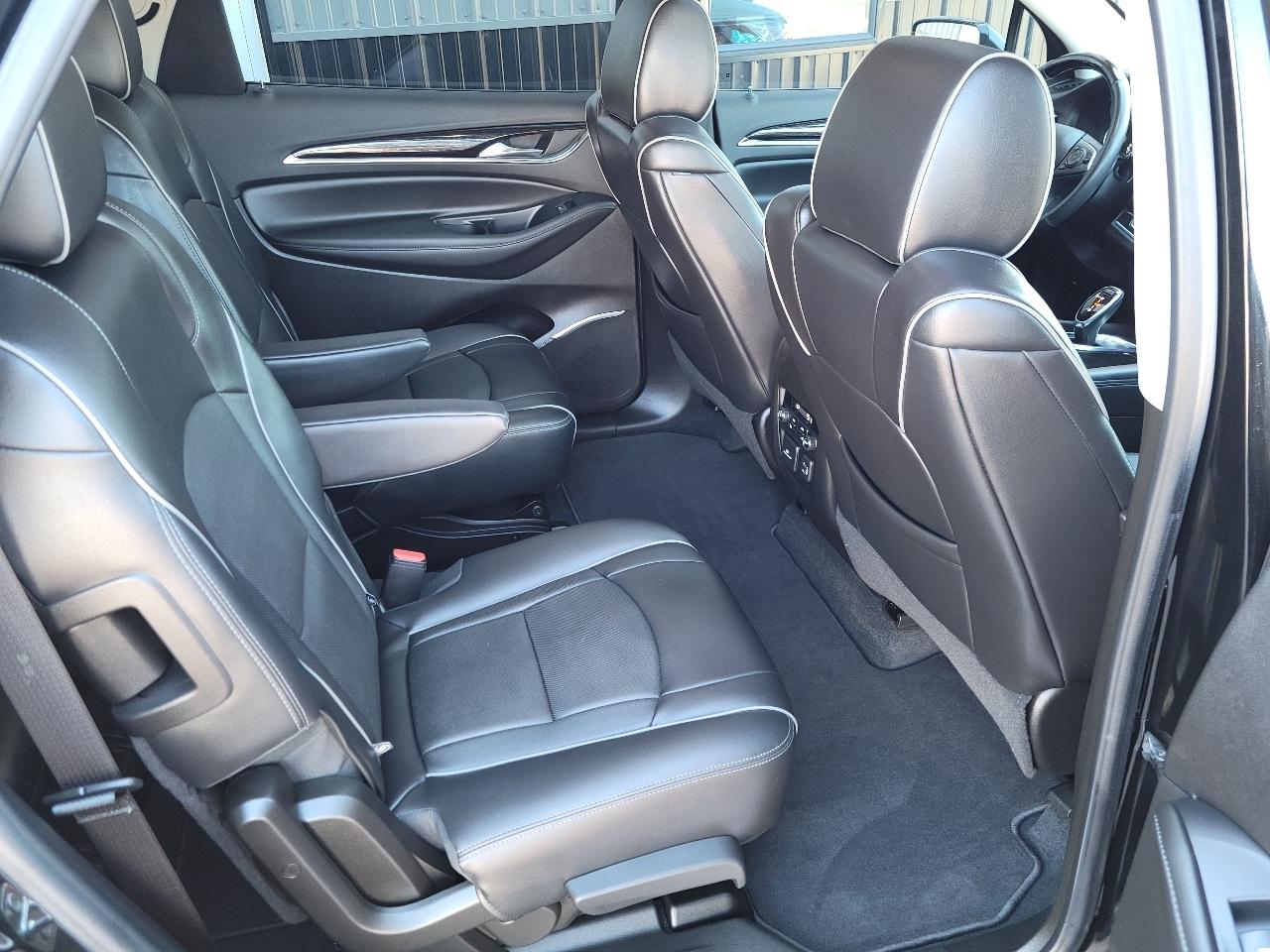 Buick Enclave AWD 4dr Avenir 2021