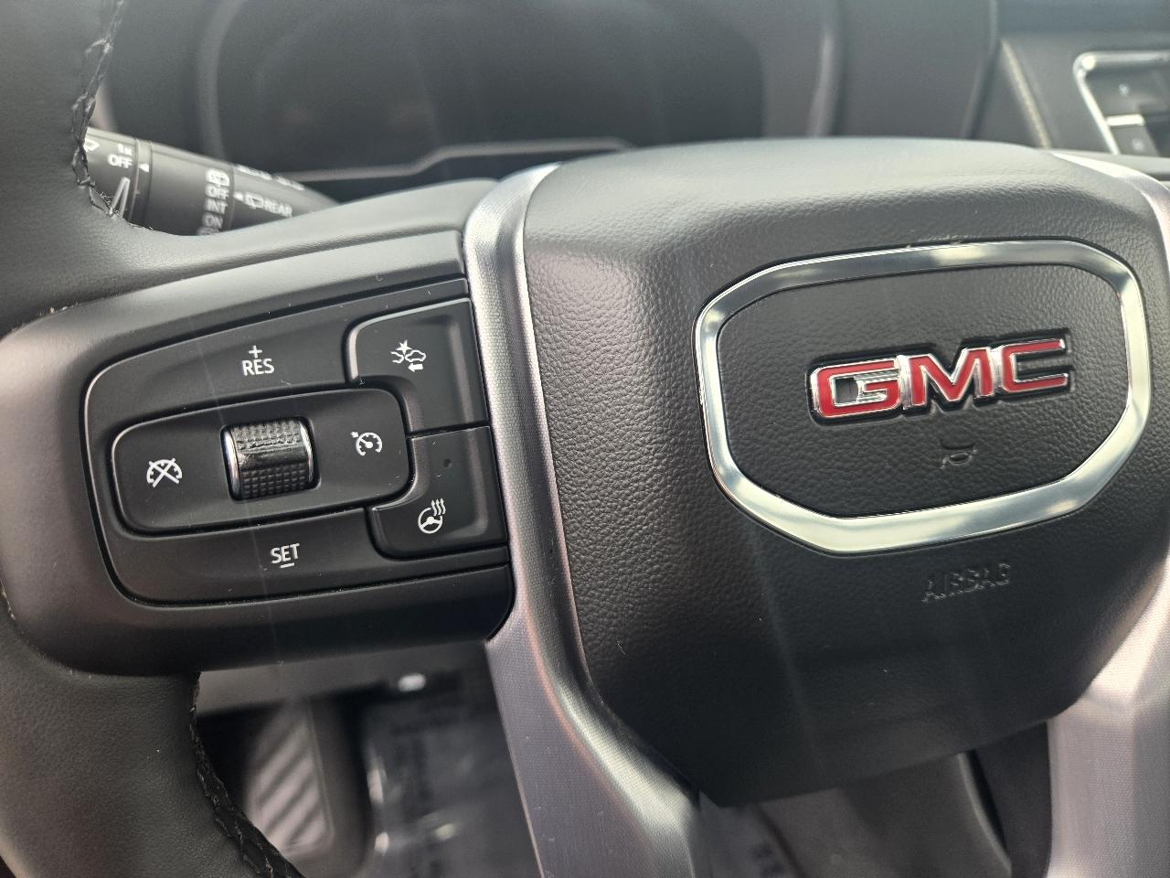 GMC Yukon XL 4WD 4dr SLT 2023