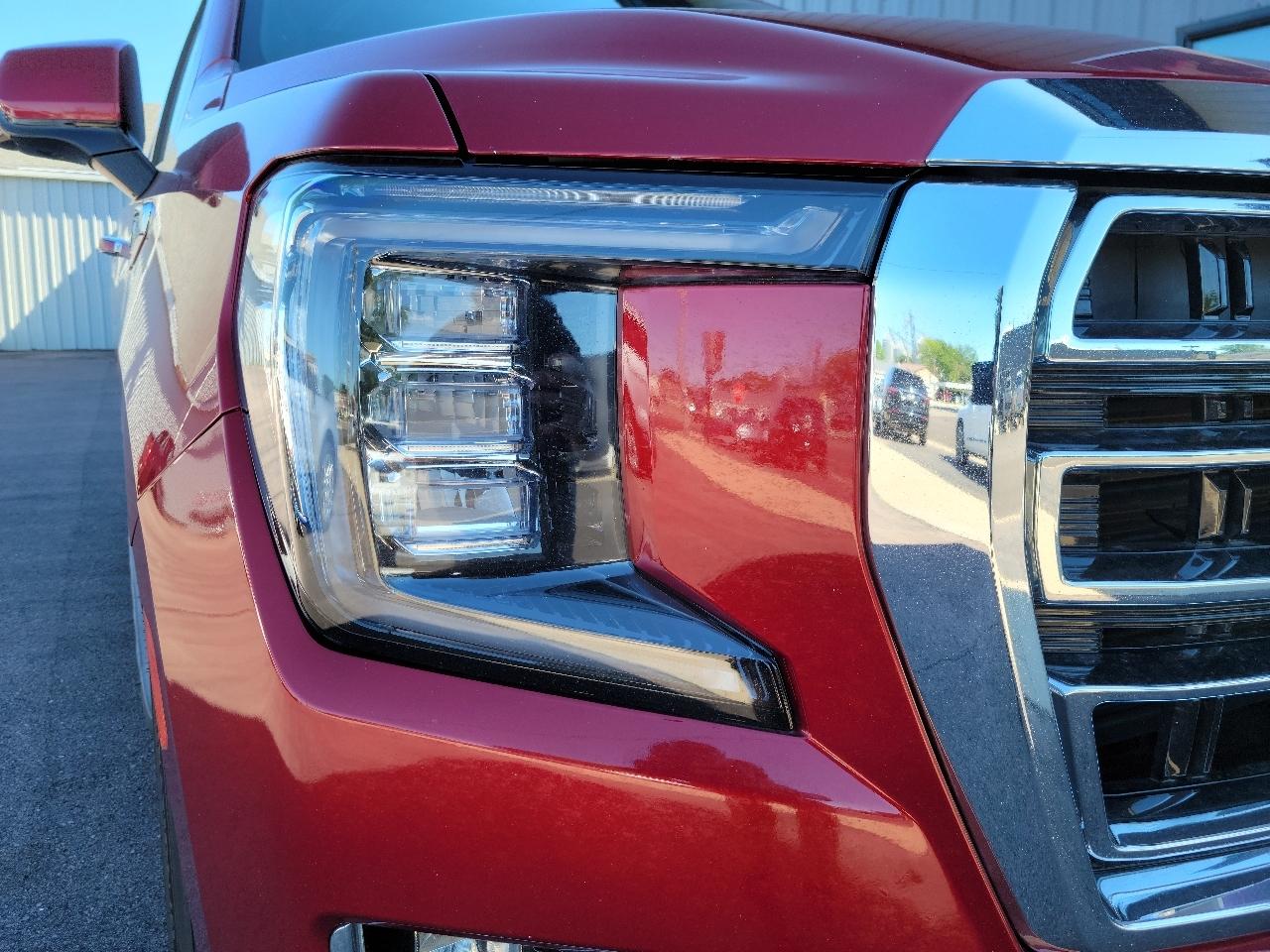 GMC Yukon XL 4WD 4dr SLT 2023