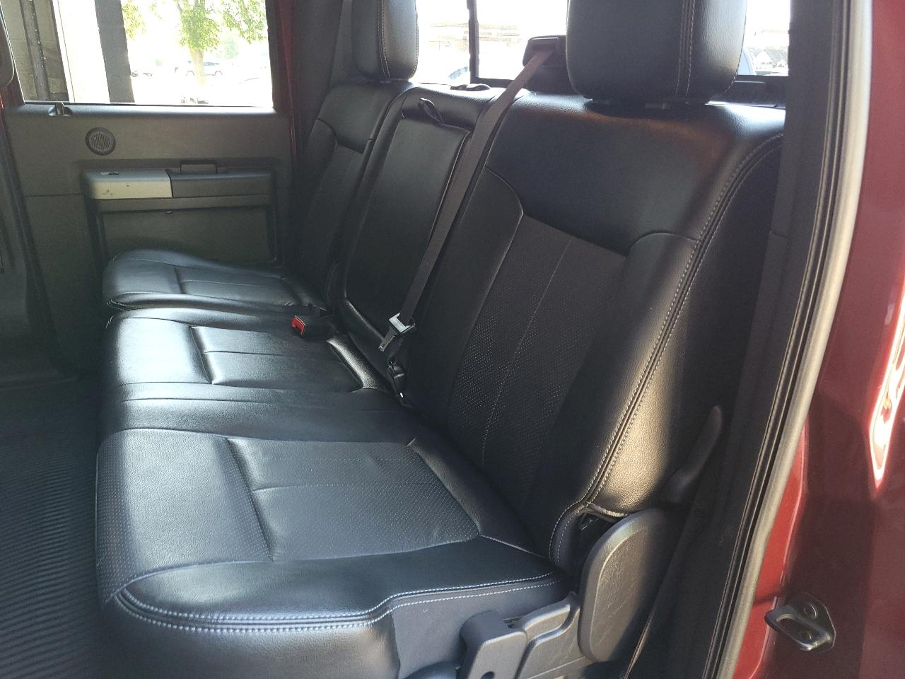 Ford Super Duty F-350 SRW 4WD Crew Cab 156" Lariat 2013
