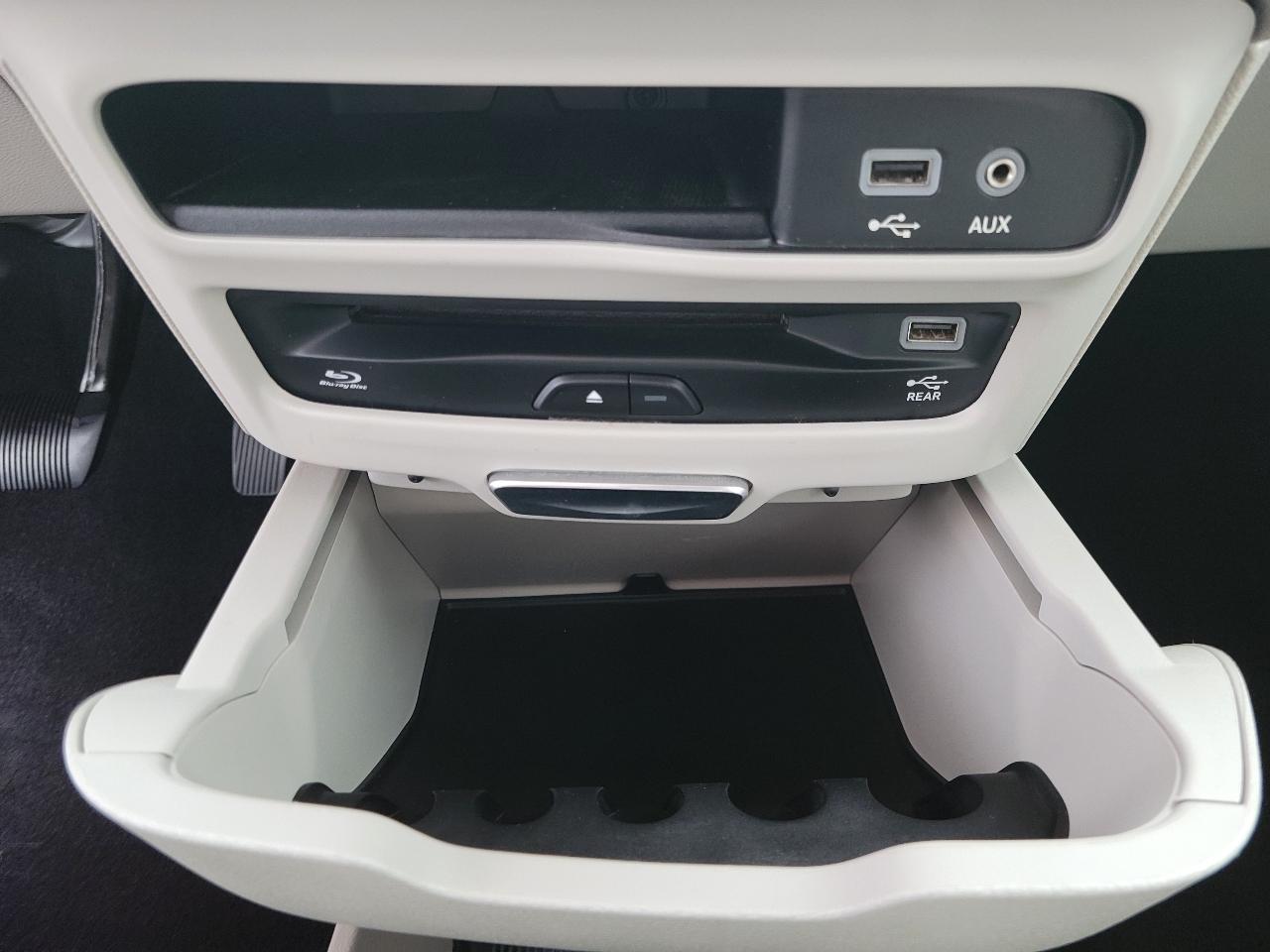 Chrysler Pacifica Touring L Plus FWD 2018