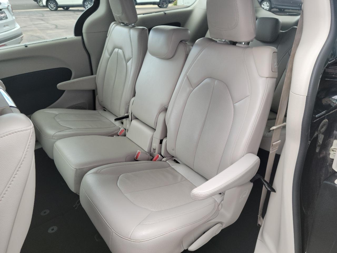 Chrysler Pacifica Touring L Plus FWD 2018