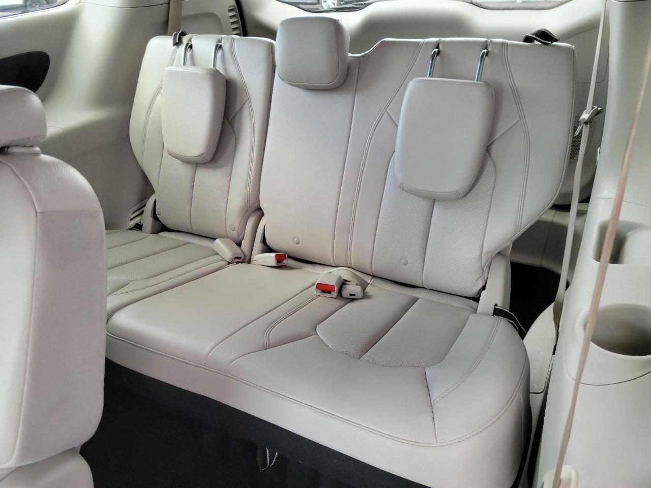 Chrysler Pacifica Touring L Plus FWD 2018