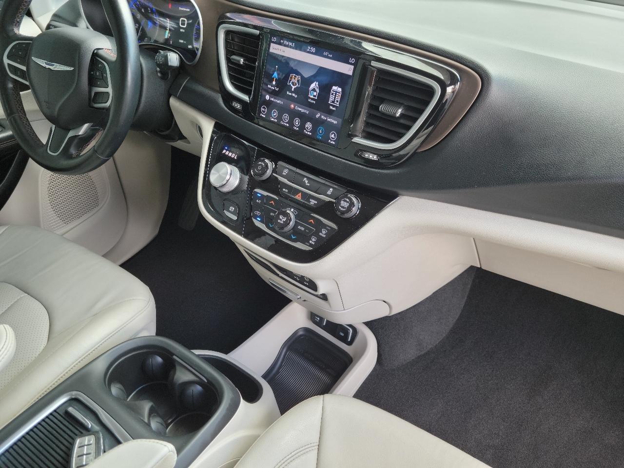 Chrysler Pacifica Touring L Plus FWD 2018