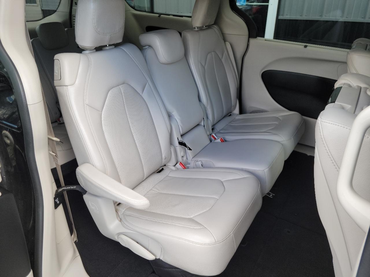 Chrysler Pacifica Touring L Plus FWD 2018