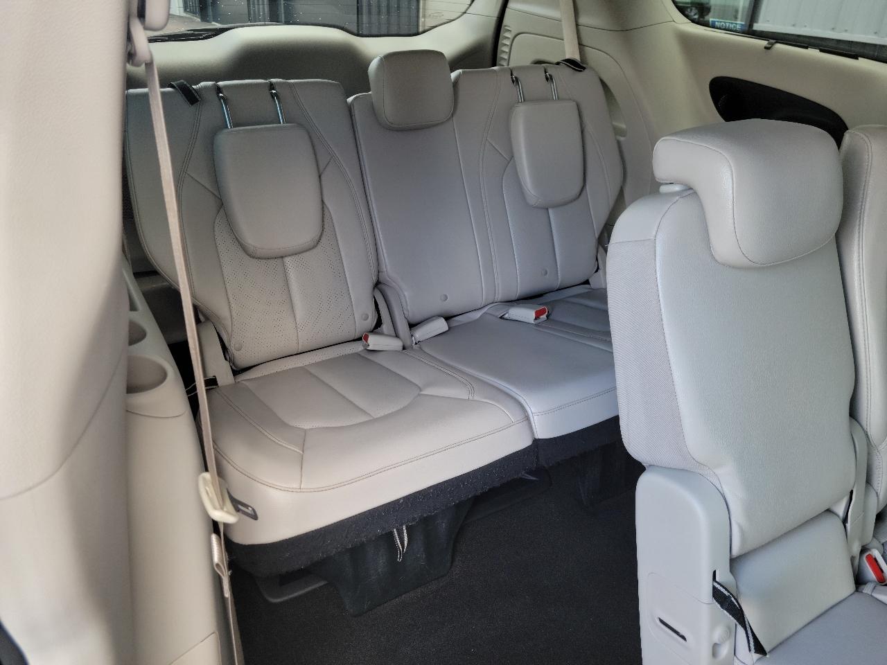 Chrysler Pacifica Touring L Plus FWD 2018