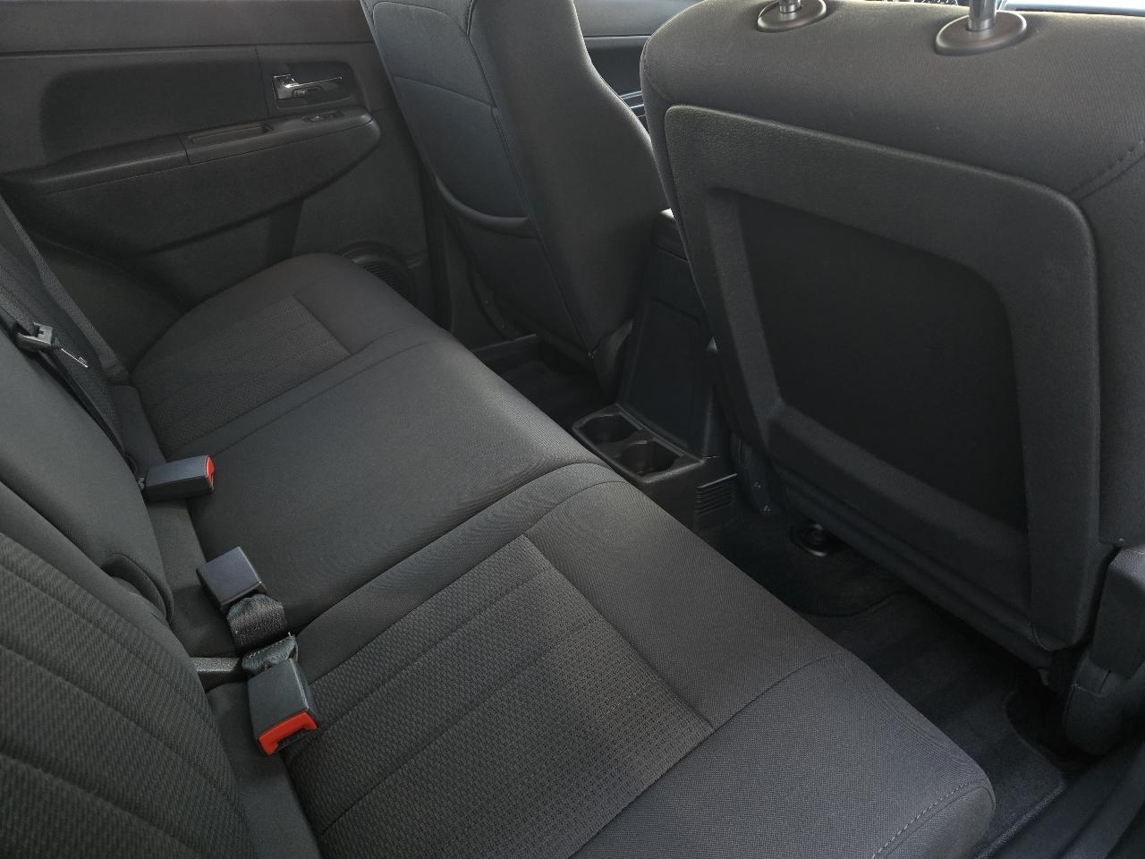 Jeep Liberty 4WD 4dr Sport 2011