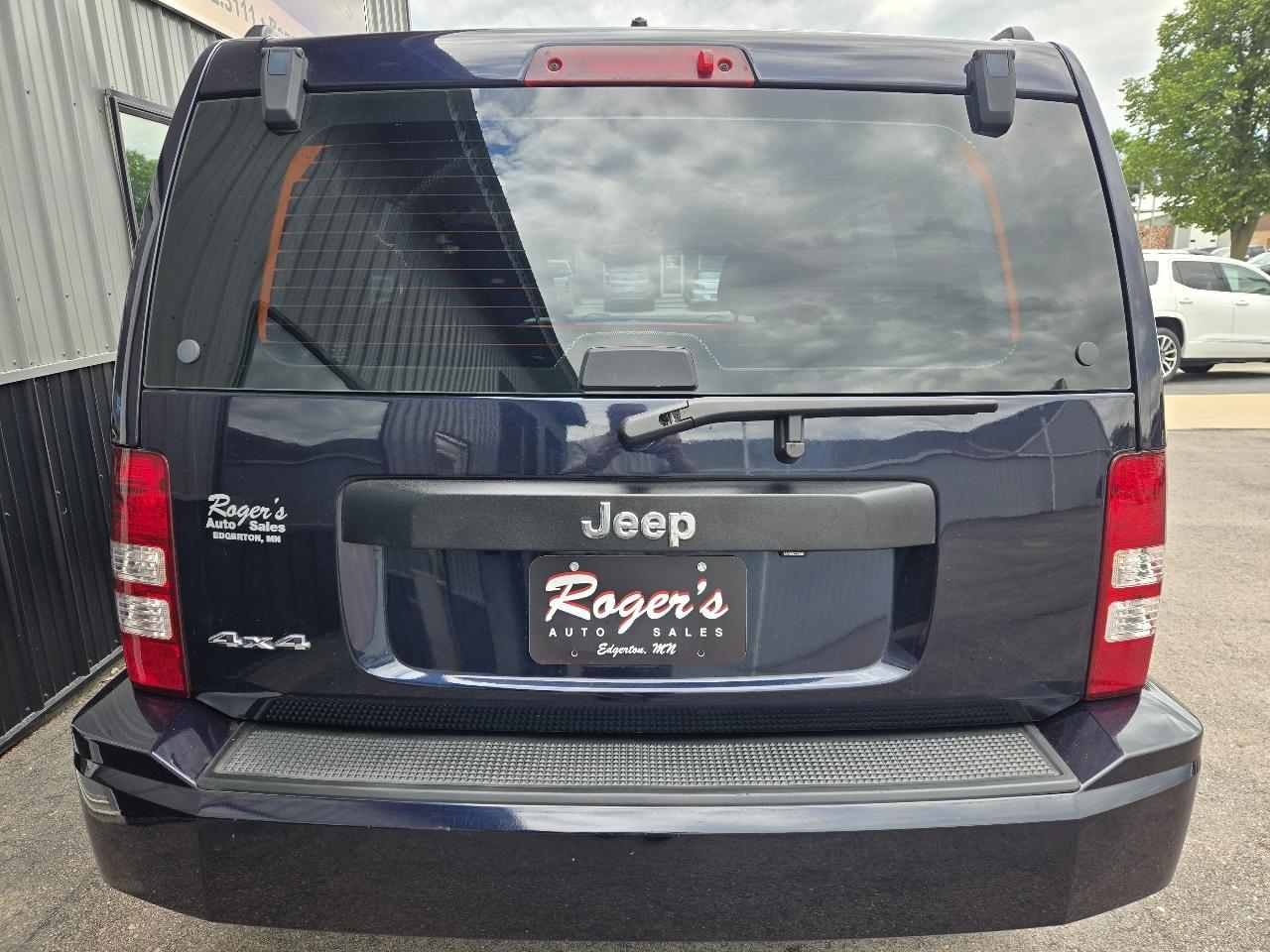 Jeep Liberty 4WD 4dr Sport 2011