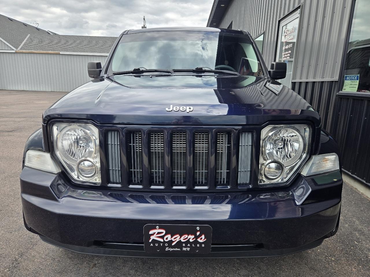 Jeep Liberty 4WD 4dr Sport 2011