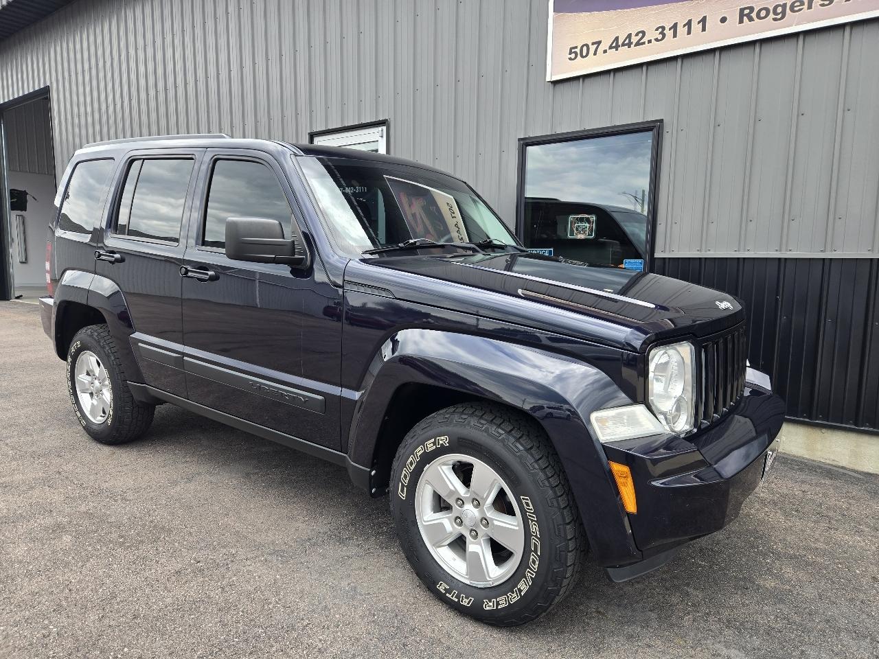 Jeep Liberty 4WD 4dr Sport 2011