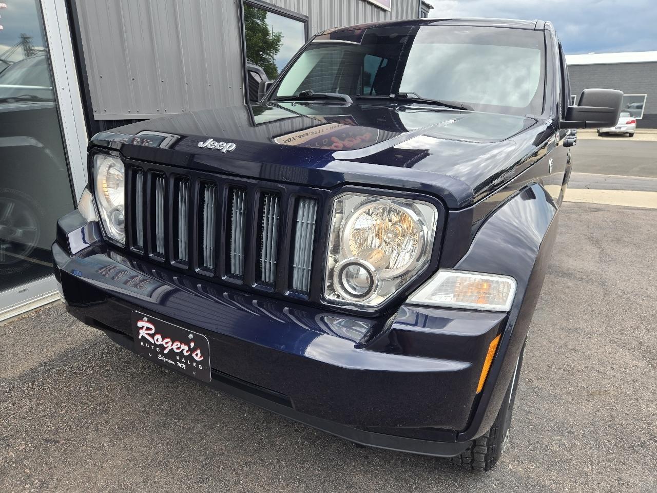 Jeep Liberty 4WD 4dr Sport 2011