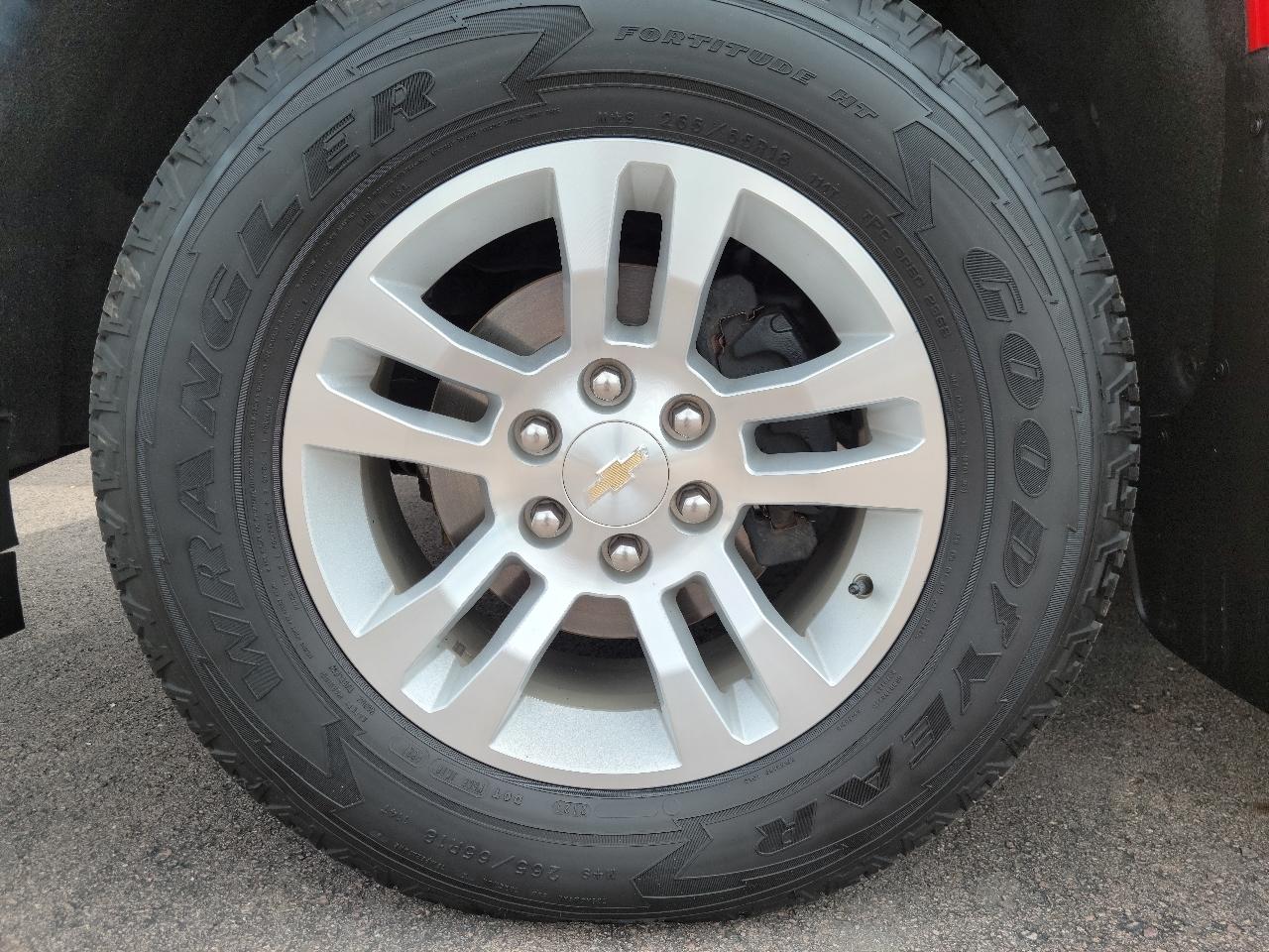 Chevrolet Silverado 1500 4WD Crew Cab 143.5" LT w/1LT 2016