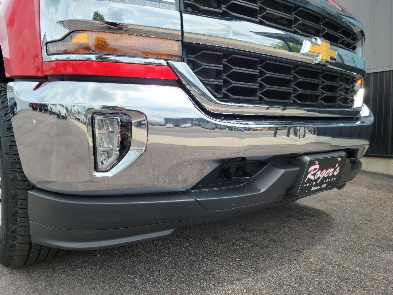 Chevrolet Silverado 1500 4WD Crew Cab 143.5" LT w/1LT 2016