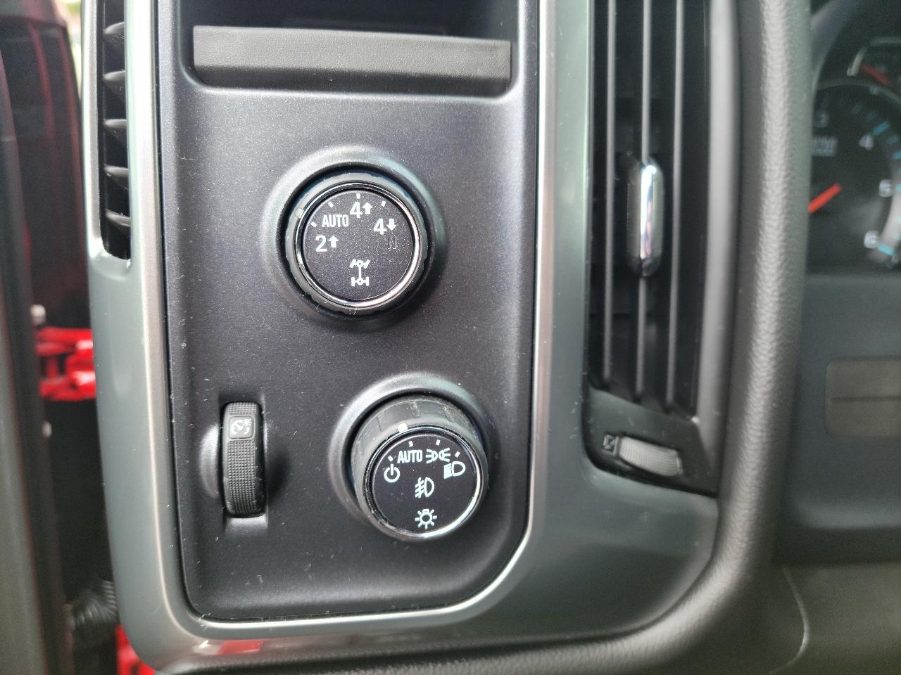 Chevrolet Silverado 1500 4WD Crew Cab 143.5" LT w/1LT 2016