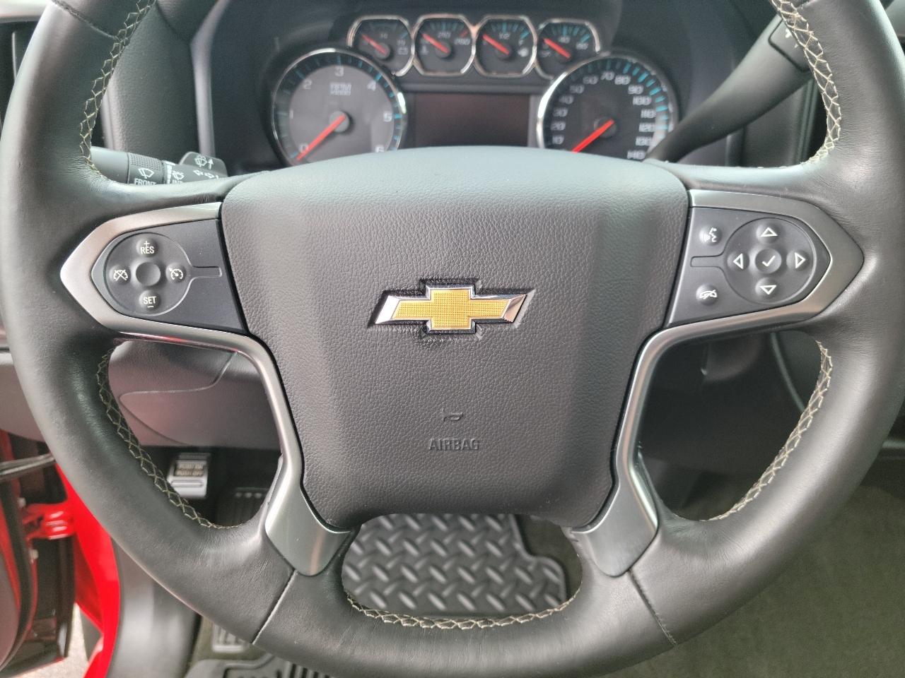 Chevrolet Silverado 1500 4WD Crew Cab 143.5" LT w/1LT 2016